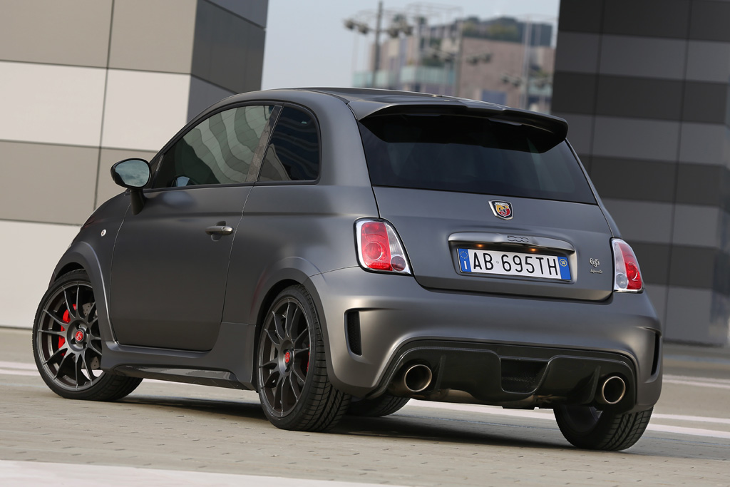 Abarth-695-BiPosto-10
