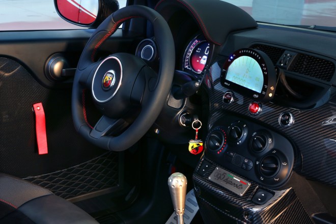 Abarth-695-BiPosto-42